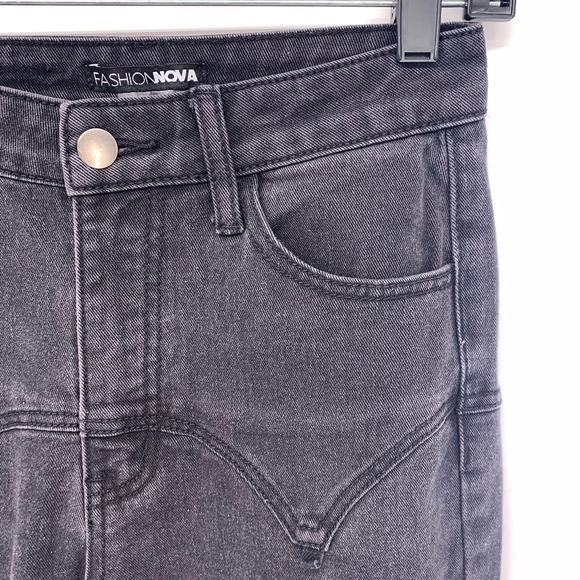 Fashion Nova Black High-Rise  Straight Jeans Womens Size 3 - Picture 5 of 8